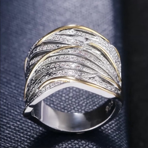 925 STERLING SILVER TWO TONE DIAMOND HALO RING, CUTE RING, SHINY RING. - Picture 4 of 6